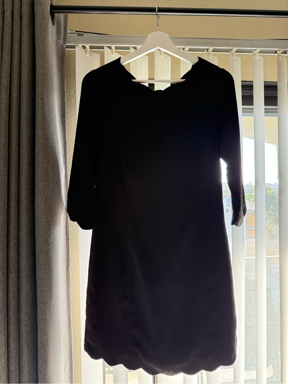Naked Zebra Black Scallop-Hem Long Sleeve Dress